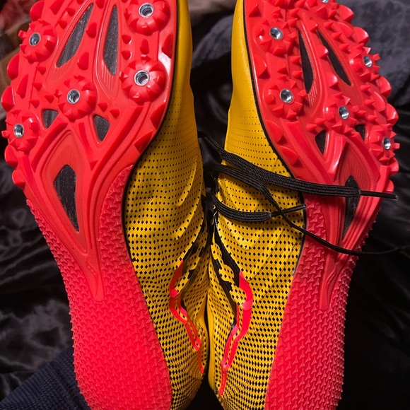 Saucony Women's Field Shoes - Black and Yellow - Picture 6 of 6